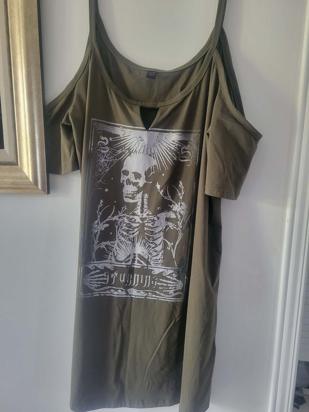 ROMWE Olive Green Cold-Shoulder Midi Dress with Skeleton Print